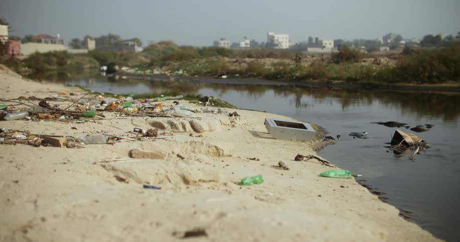Trash is all around the canal