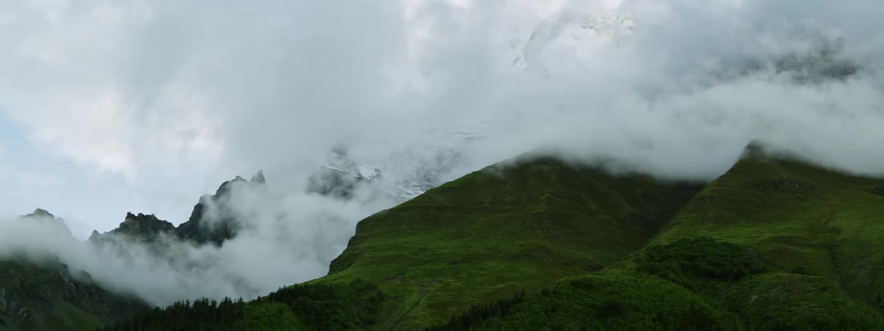 Timelapse of a mountain range