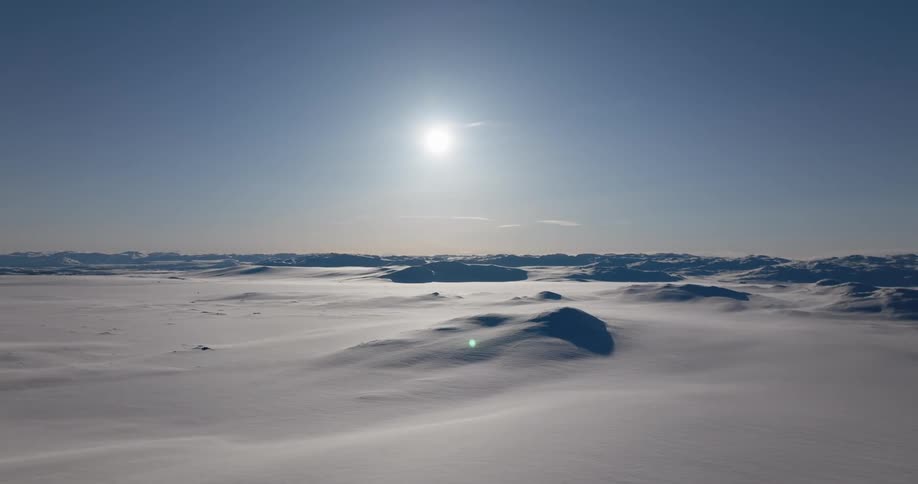 The view is of the arctic area around the day time