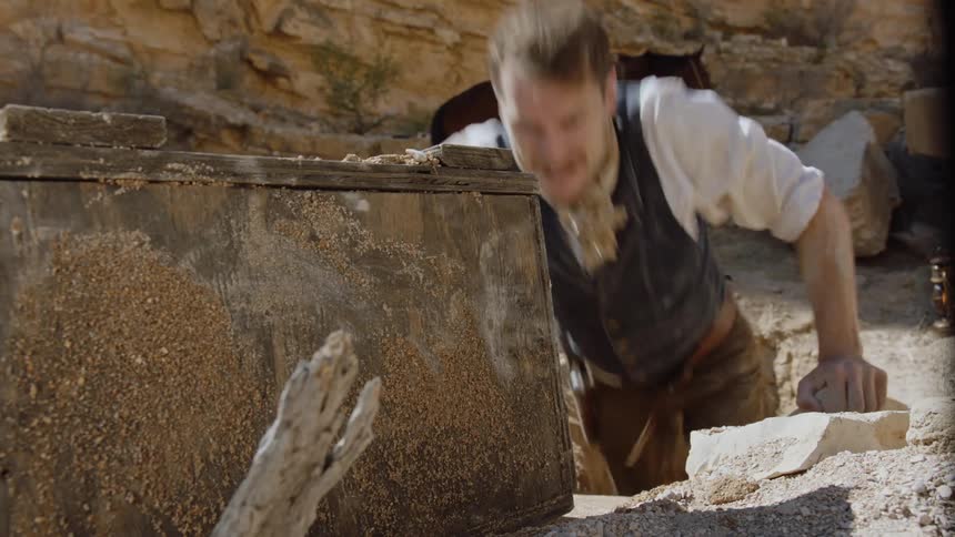 Cowboy finds buried treasure in the old west