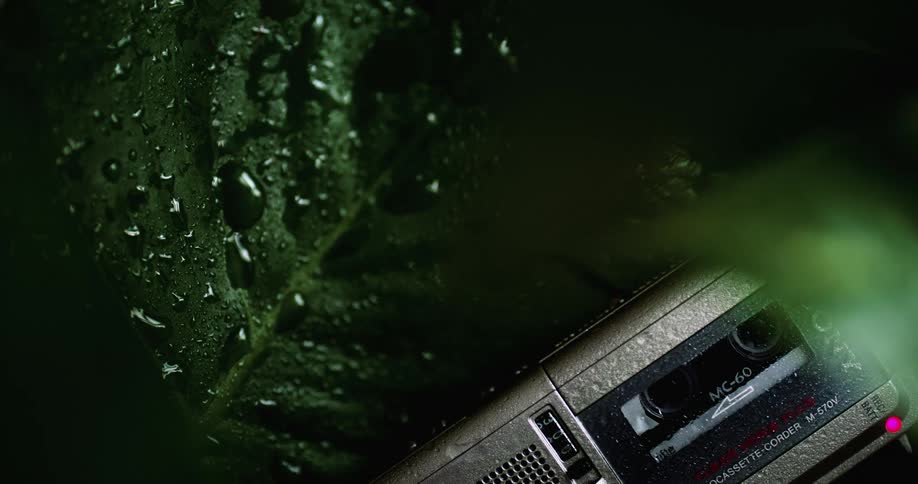 The tape recorder is wet