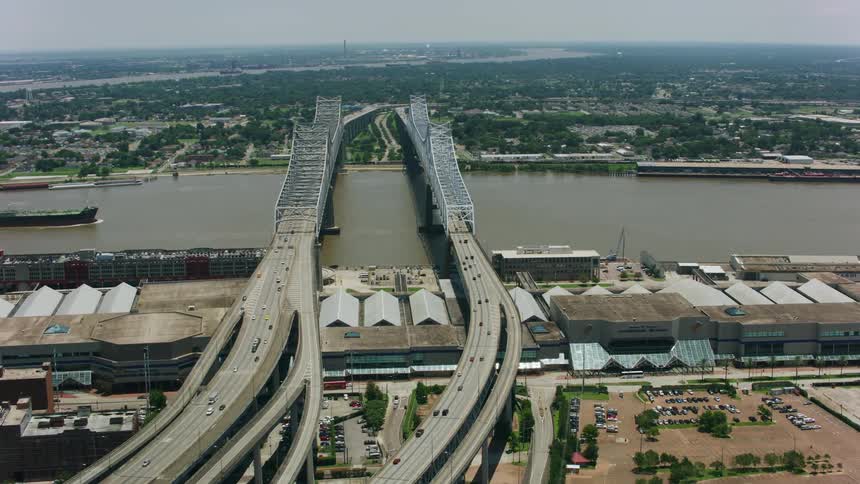 Crescent city connection bridge spanning the mississippi river new orleans