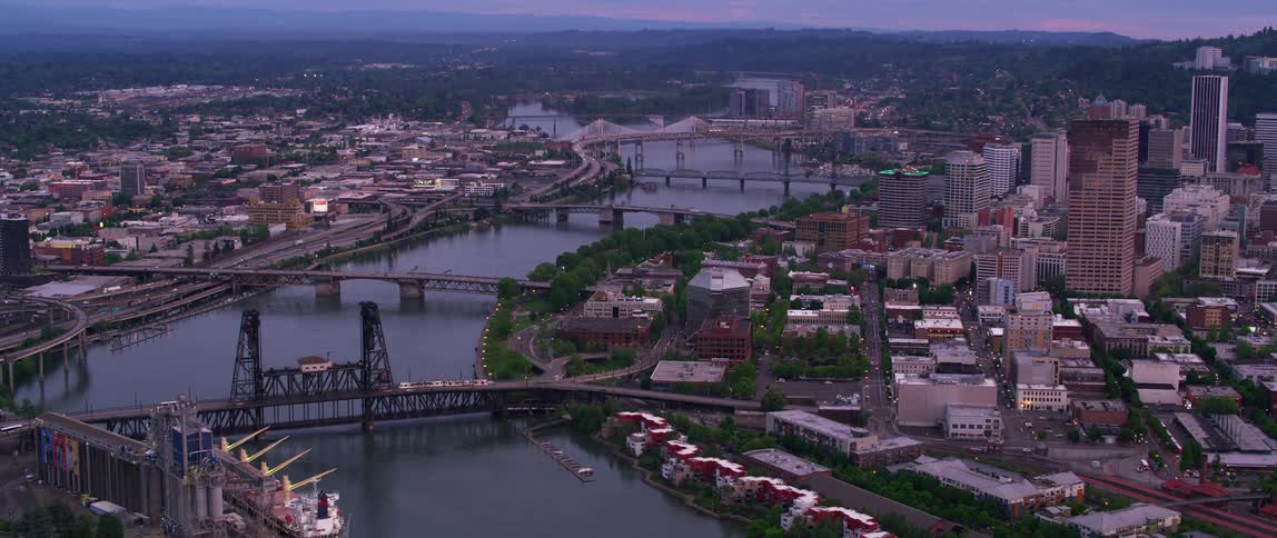 Aerial view of the town of seven bridges