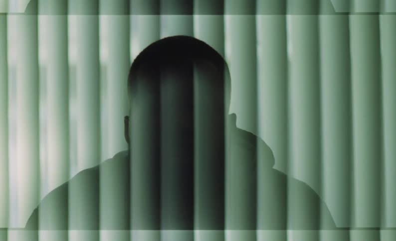 Shadows on filtered silhouette move