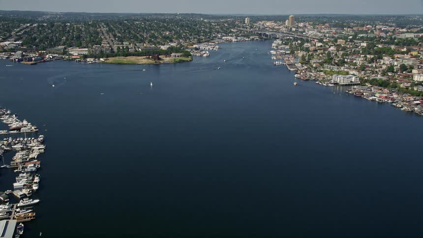 Aerial view of boats sailing in the marinas and Lake Union with downtown Seattle in the background