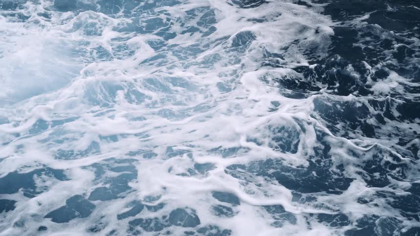 Close up view of waves moving in the ocean