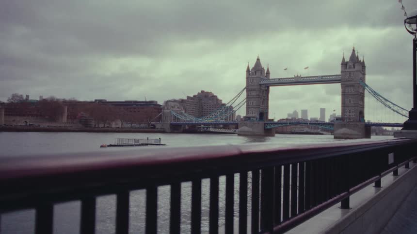 The barge is heading towards the tower bridge