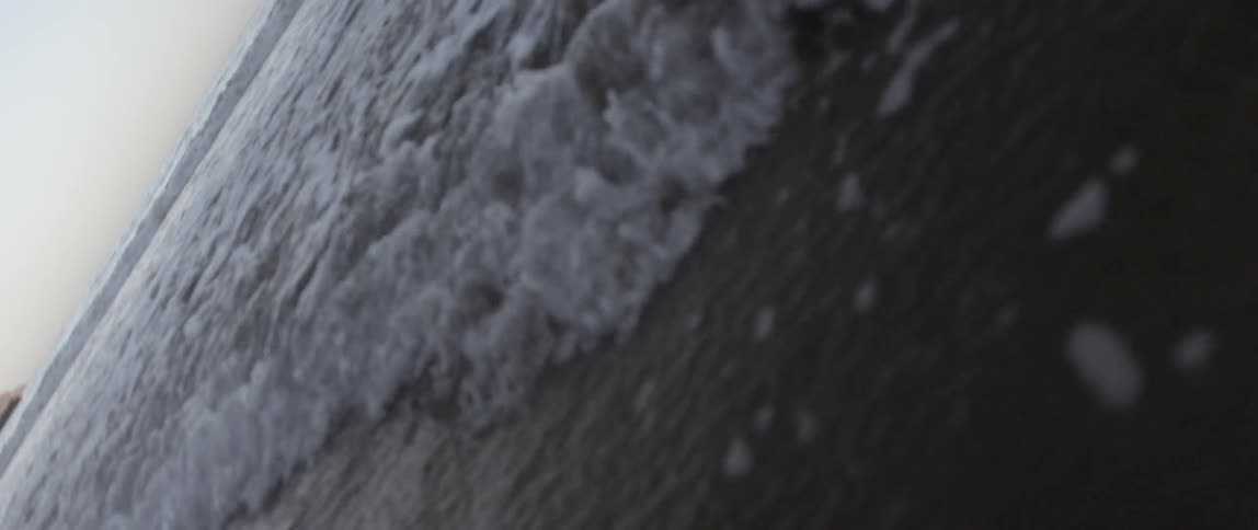 The waves move towards the shore