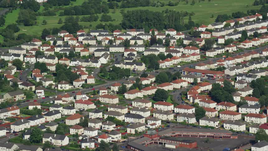 A group of homes are in the suburbs