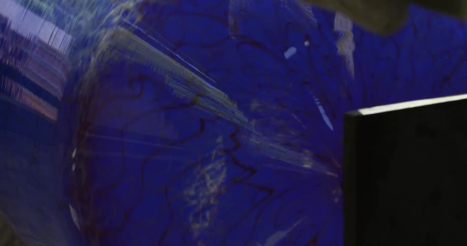 Blue sphere in crystal glass production
