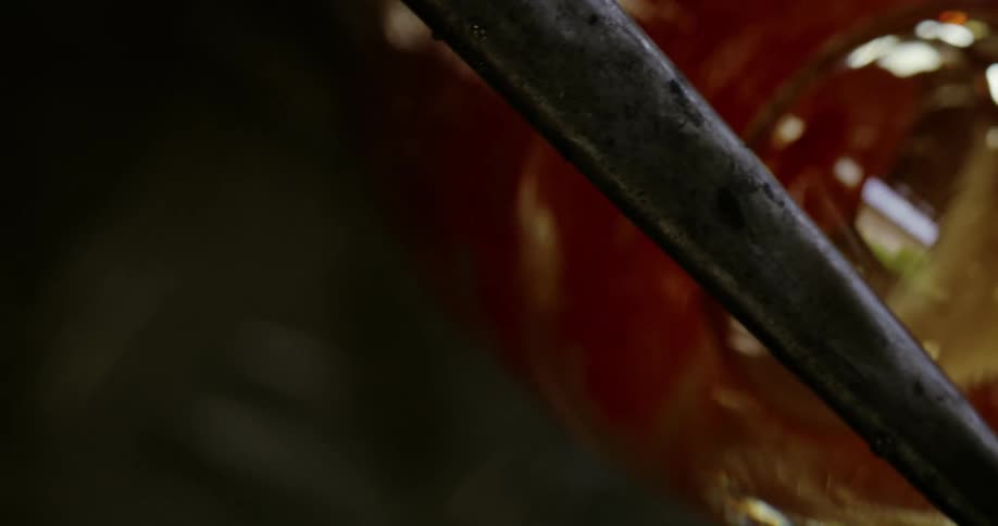Glass blowing tool