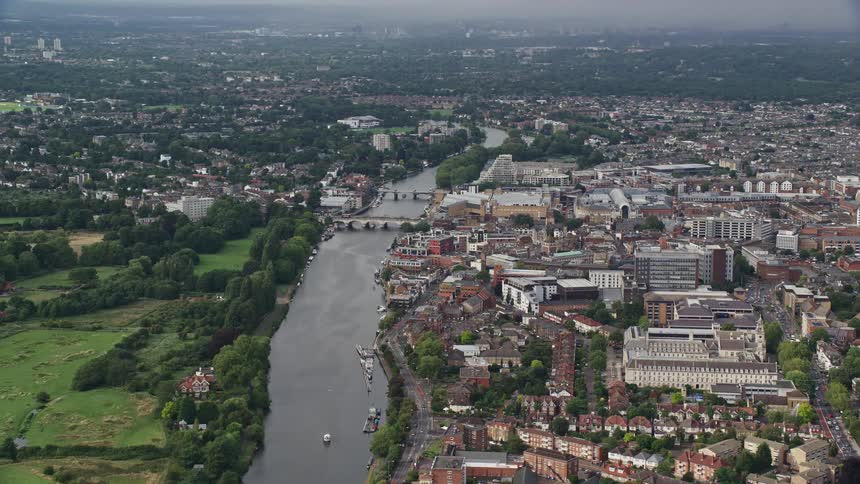A river runs through the city
