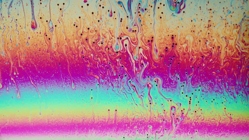 Multilayered multicolored mixture shifts side to side