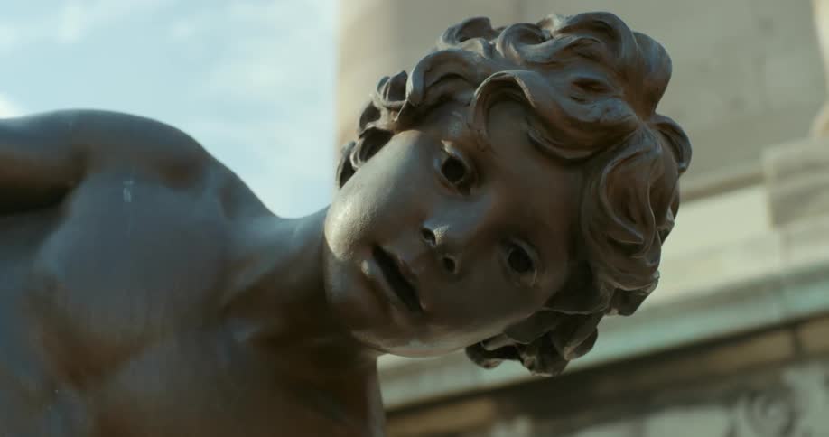Sculpture of a young boy in a statue