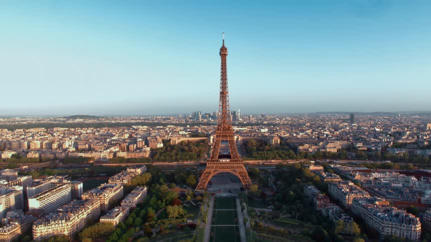 Aerial view of the eiffel tower in paris