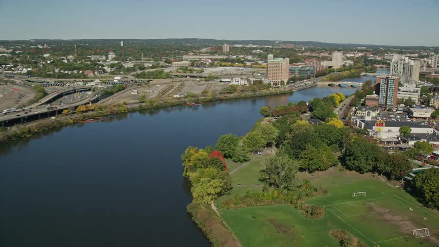 A huge river that crosses a rural region of a city