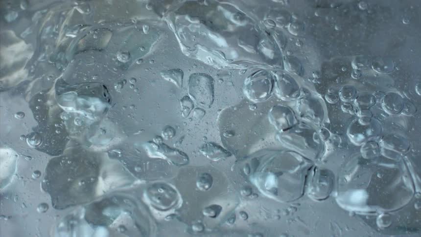 The bubbles rise and splash
