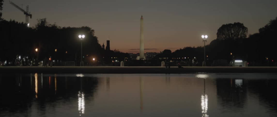 The washington monument is across the pond