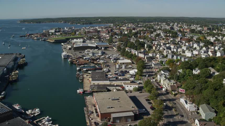 The town has a harbor at its shore