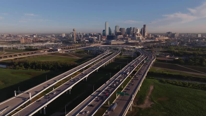 Moving cars on bridges in a metropolitan area during the day