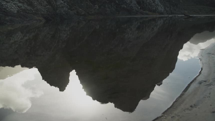 Reflection of a mountain reflected in a lake