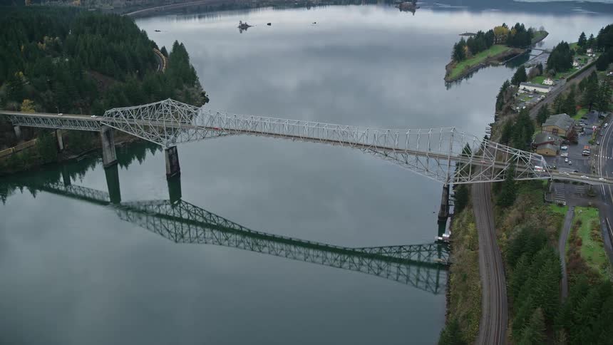 Aerial of the bridge of the gods on the columbia river on an autumn day