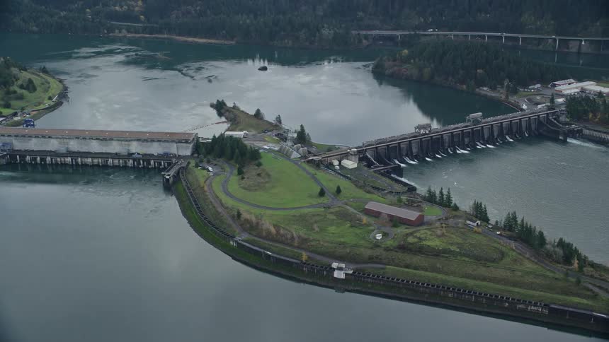 A dam structure that is holding back a huge lake