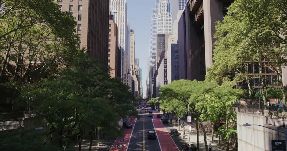 Skyline of a busy avenue during the day in an urban city