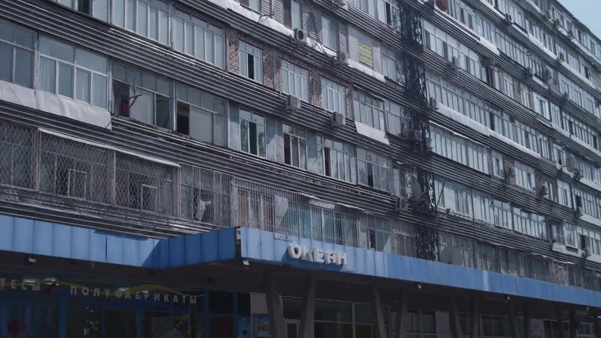 Facade of an apartment building in the city