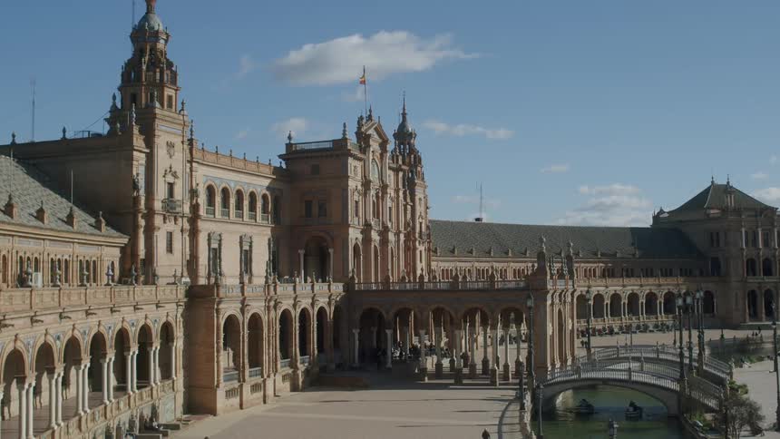 Spanish square in park maria luisa in seville