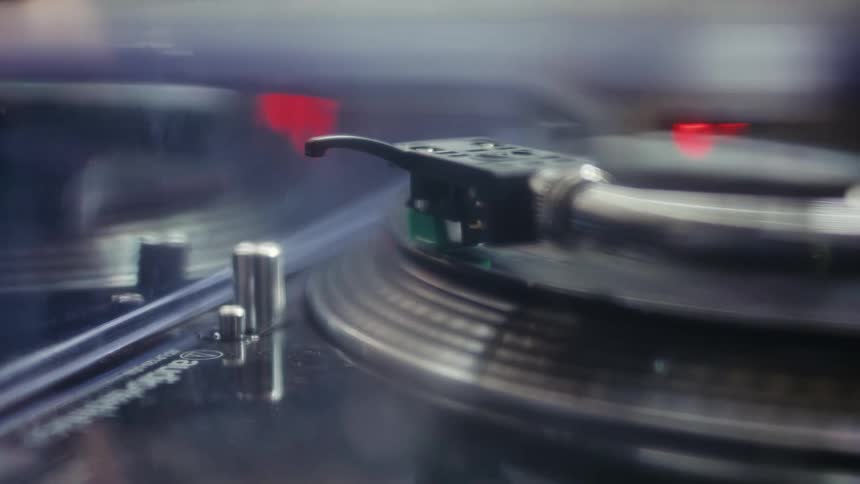 A retro disc musical instrument