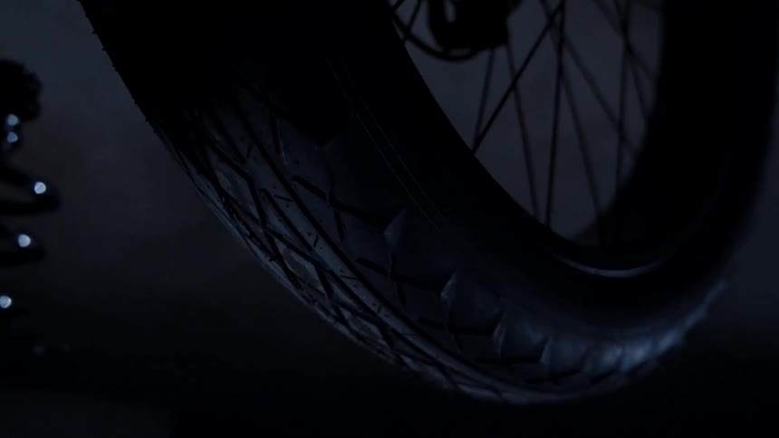 Turning around a bicycle tire