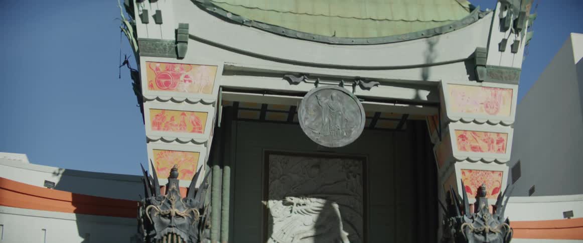 The graumans chinese theatre in hollywood