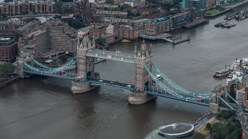 Time lapse of traffic on the tower bridge of london