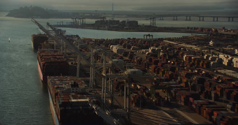 Cranes at the Port of Oakland on the San Francisco Bay
