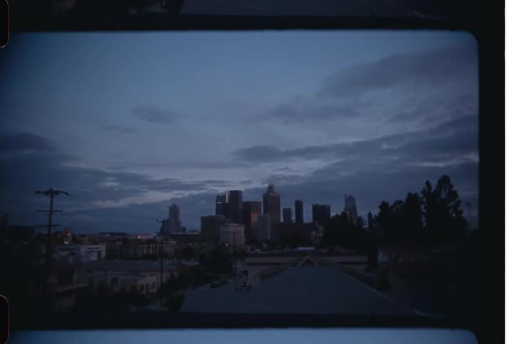 Skyline of the city skyline at nightfall