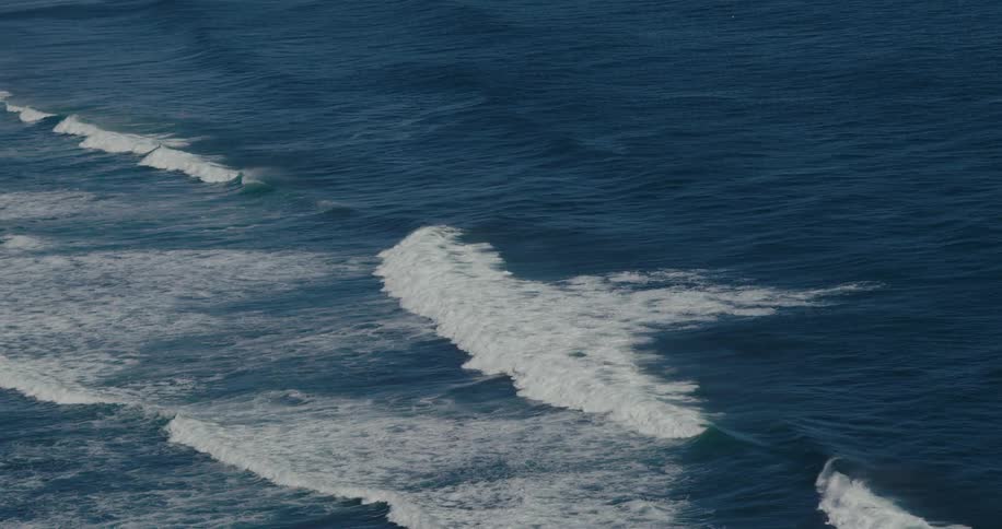 The waves move in the ocean