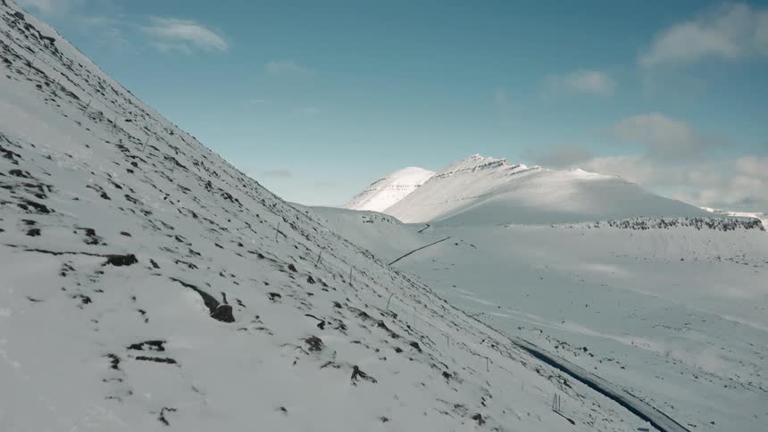 A revealing clip of a snowy mountain