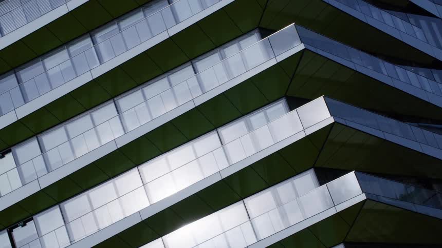 Sunlight reflection on a modern mirrored building