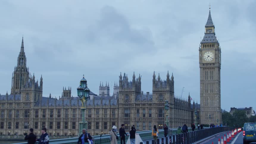 Cloudy day view of the big bang tower in london