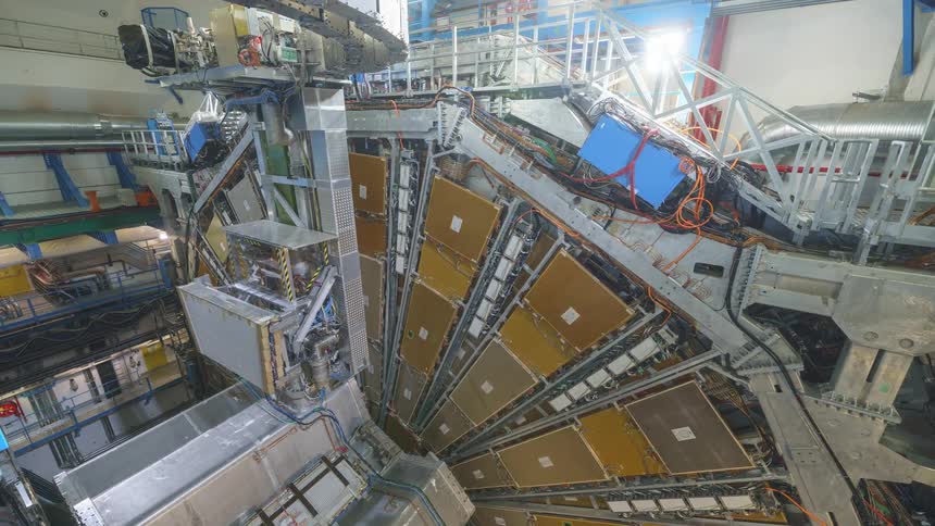 A large machine sitting in a room