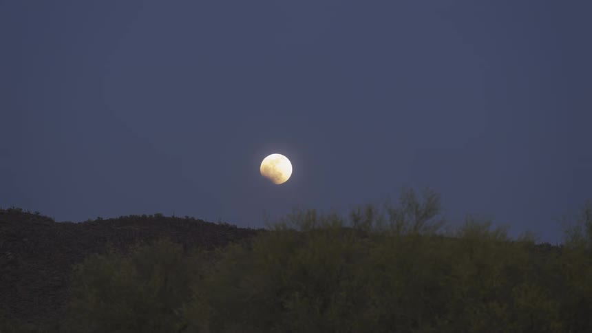 A night clip of a moon