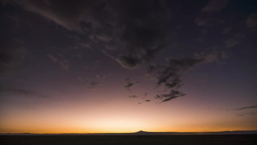 The atmospheric phenomenon occurs in the desert sky during the day and night