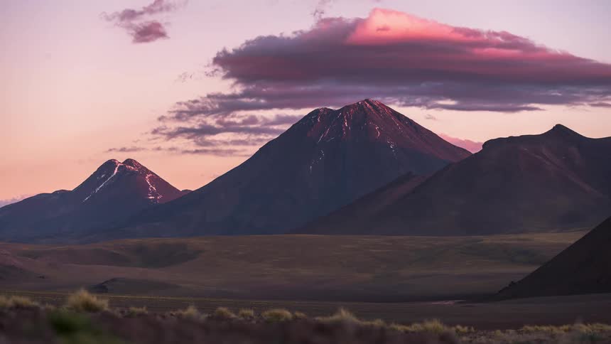 Volcanic mountain ranges during sunny day