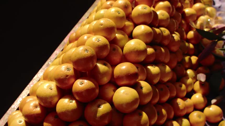 The carton is full of oranges