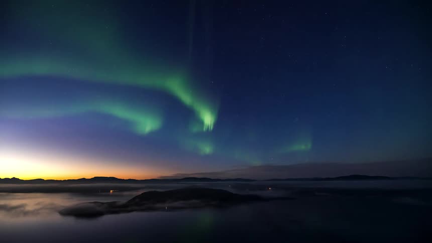 A time lapse of the aurora at night