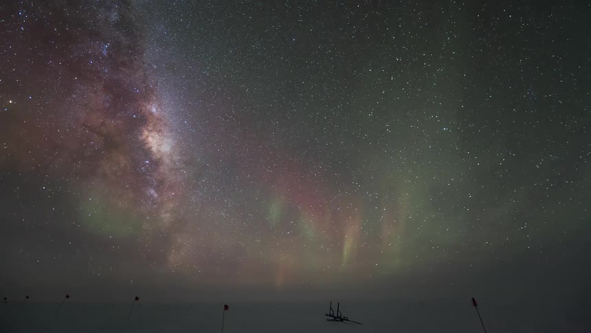 Timelapse of night sky with Aurora Australis and milkyway