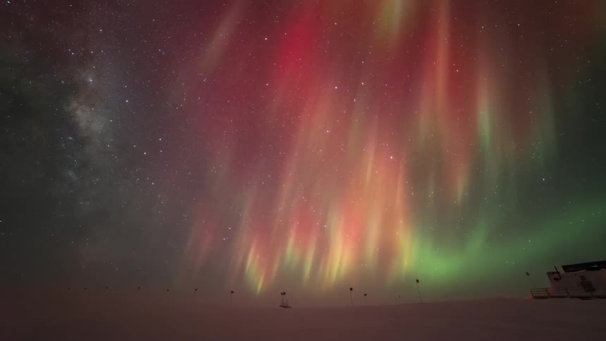 Beautiful sky in antarctica with Aurora Australis