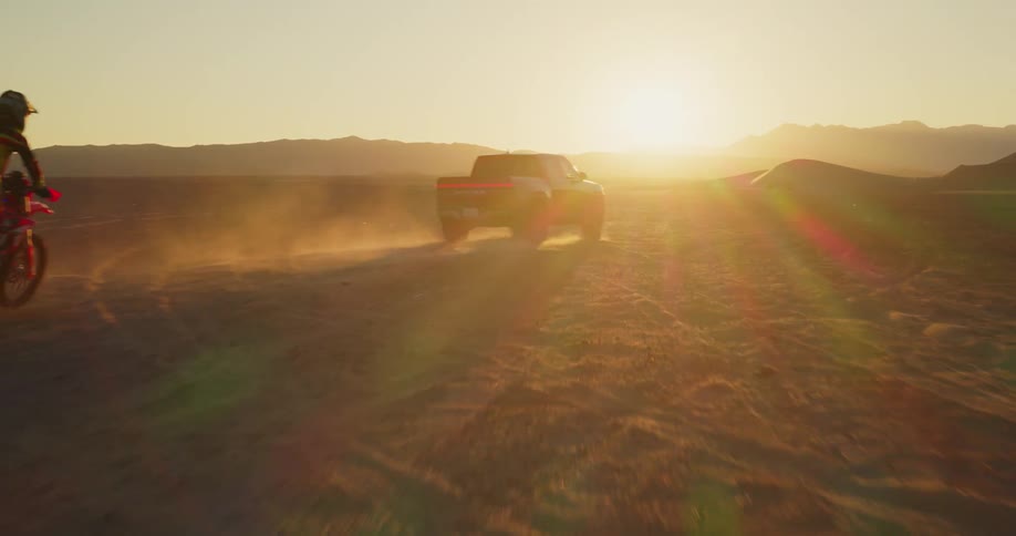 A footage of a rice in the desert