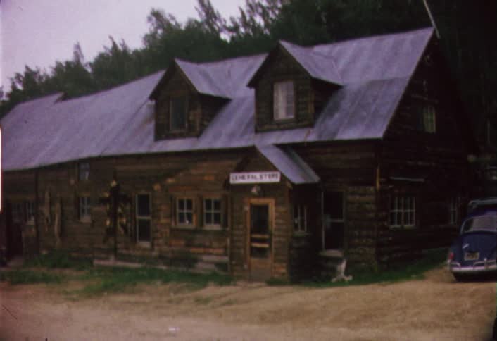 Large cabin in a wooded area